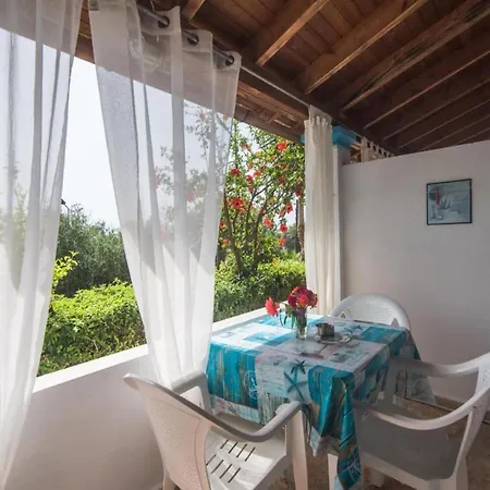 Appealing In With Pool Apartment *