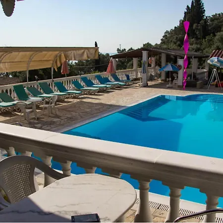 Appealing In With Pool * Benitses (Corfu)